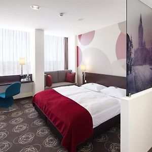 Comfort Zimmer mit Kingsize-Bett